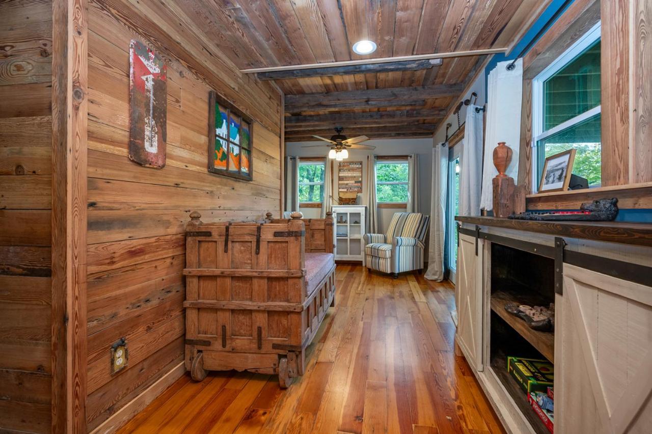 Вилла Russell'S Fort At White Oak Point: Historical Cabin On Lake Lure, Luxury, Direct Lake Access! Экстерьер фото