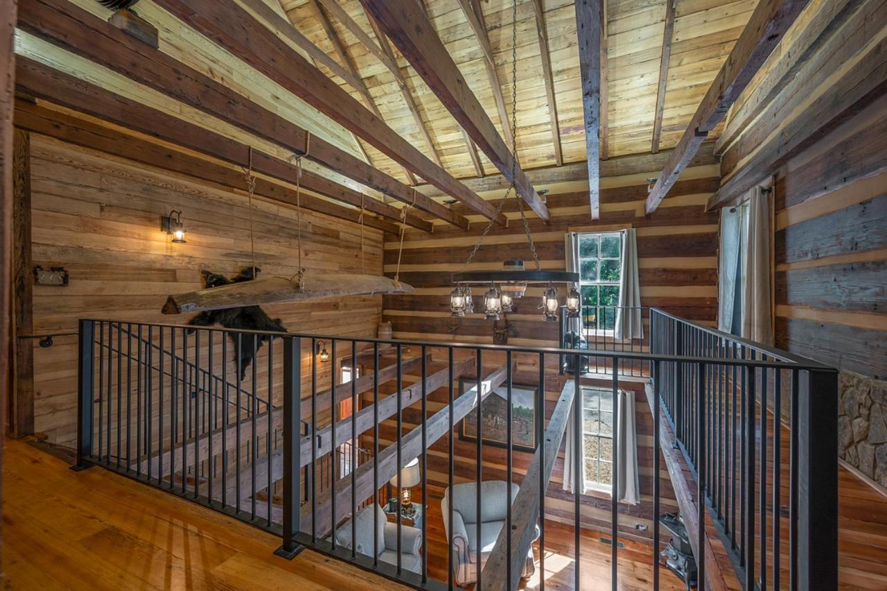Вилла Russell'S Fort At White Oak Point: Historical Cabin On Lake Lure, Luxury, Direct Lake Access! Экстерьер фото