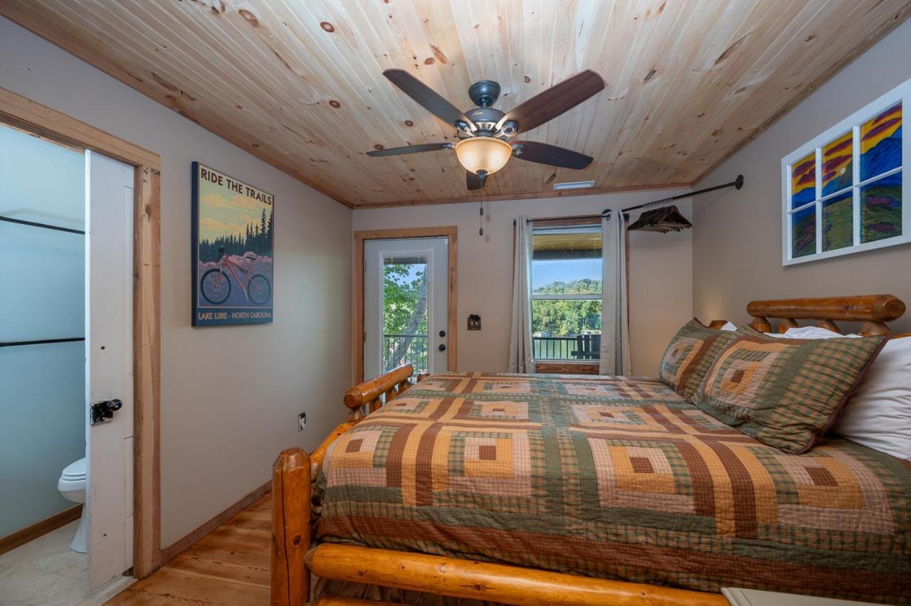 Вилла Russell'S Fort At White Oak Point: Historical Cabin On Lake Lure, Luxury, Direct Lake Access! Экстерьер фото