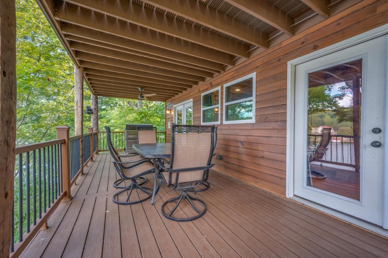 Вилла Russell'S Fort At White Oak Point: Historical Cabin On Lake Lure, Luxury, Direct Lake Access! Экстерьер фото