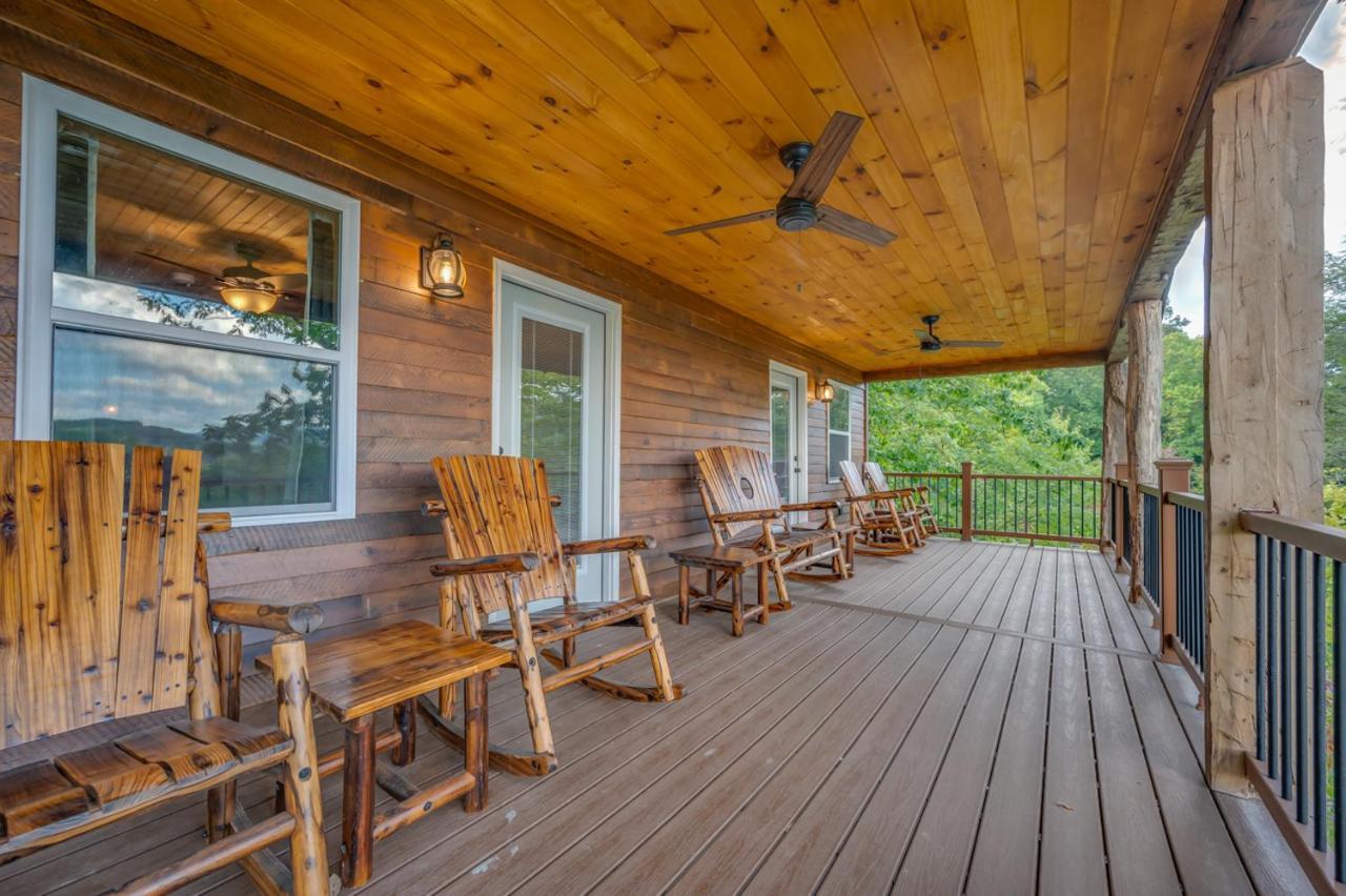 Вилла Russell'S Fort At White Oak Point: Historical Cabin On Lake Lure, Luxury, Direct Lake Access! Экстерьер фото