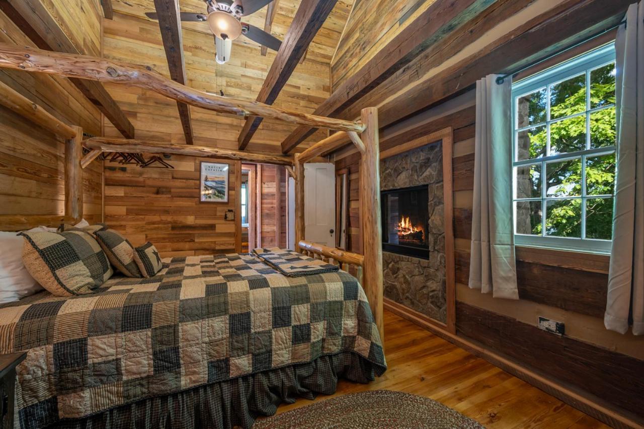 Вилла Russell'S Fort At White Oak Point: Historical Cabin On Lake Lure, Luxury, Direct Lake Access! Экстерьер фото
