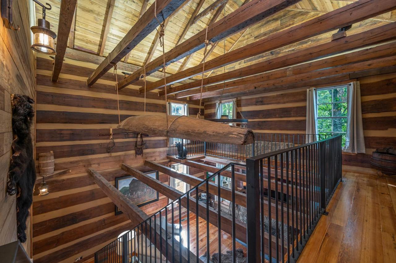 Вилла Russell'S Fort At White Oak Point: Historical Cabin On Lake Lure, Luxury, Direct Lake Access! Экстерьер фото