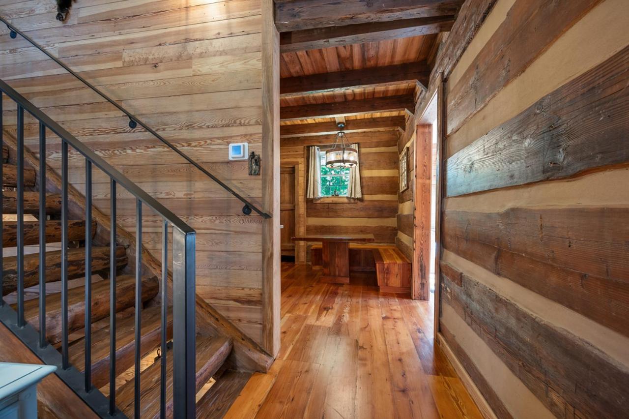 Вилла Russell'S Fort At White Oak Point: Historical Cabin On Lake Lure, Luxury, Direct Lake Access! Экстерьер фото