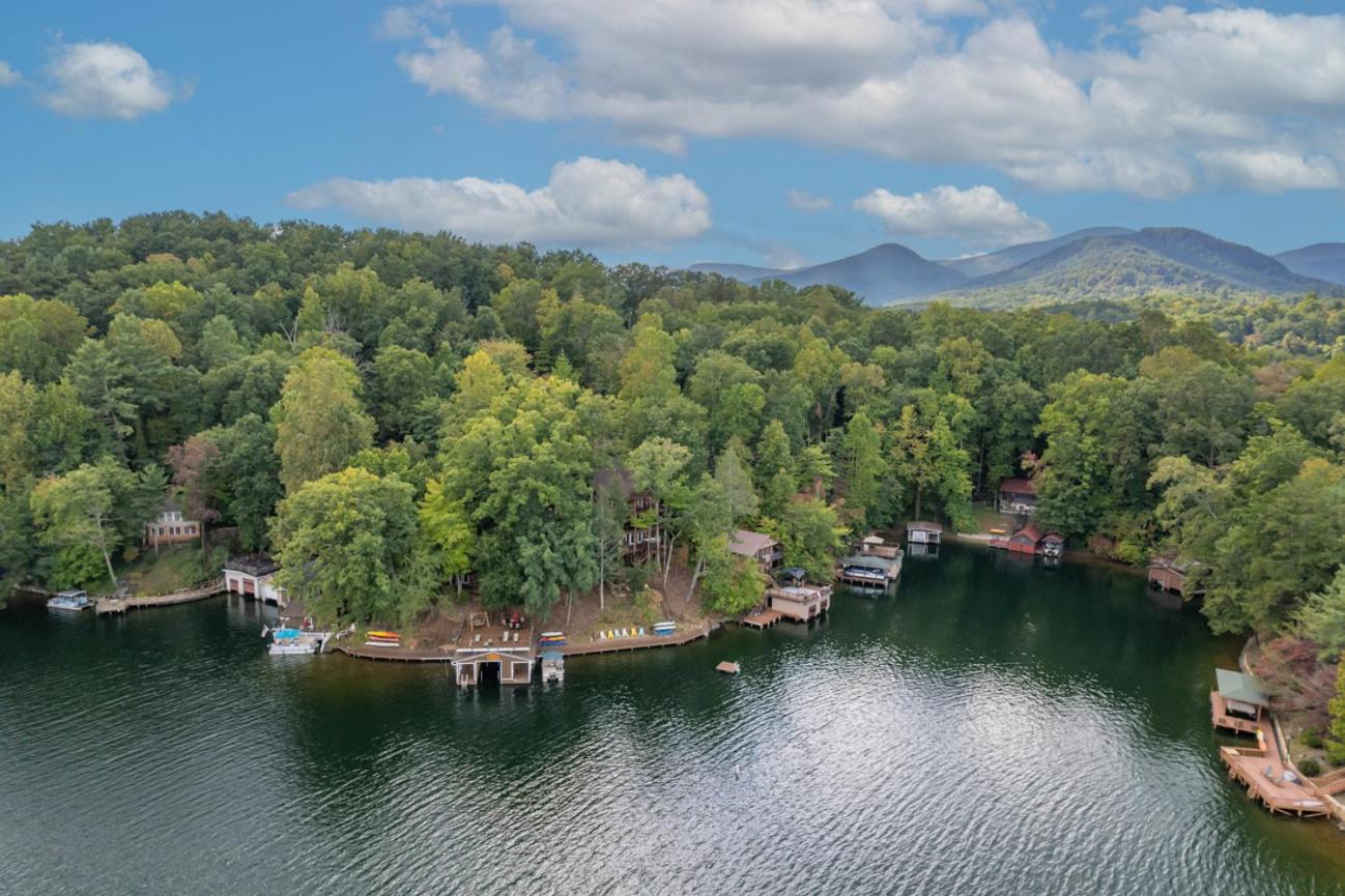 Вилла Russell'S Fort At White Oak Point: Historical Cabin On Lake Lure, Luxury, Direct Lake Access! Экстерьер фото