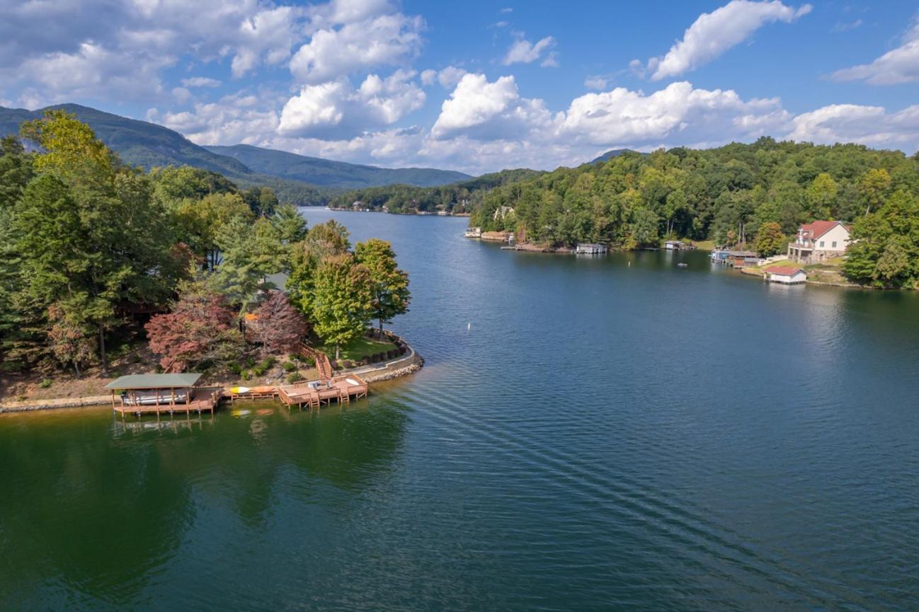 Вилла Russell'S Fort At White Oak Point: Historical Cabin On Lake Lure, Luxury, Direct Lake Access! Экстерьер фото